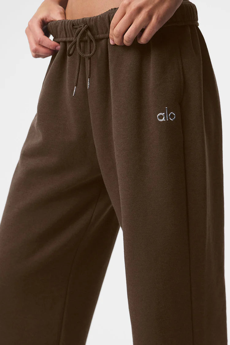 ACCOLADE STRAIGHT LEG SWEATPANT