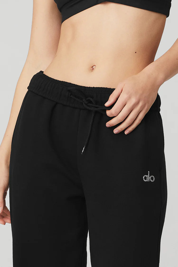 ACCOLADE STRAIGHT LEG SWEATPANT