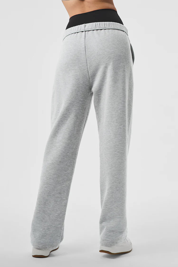 ACCOLADE STRAIGHT LEG SWEATPANT