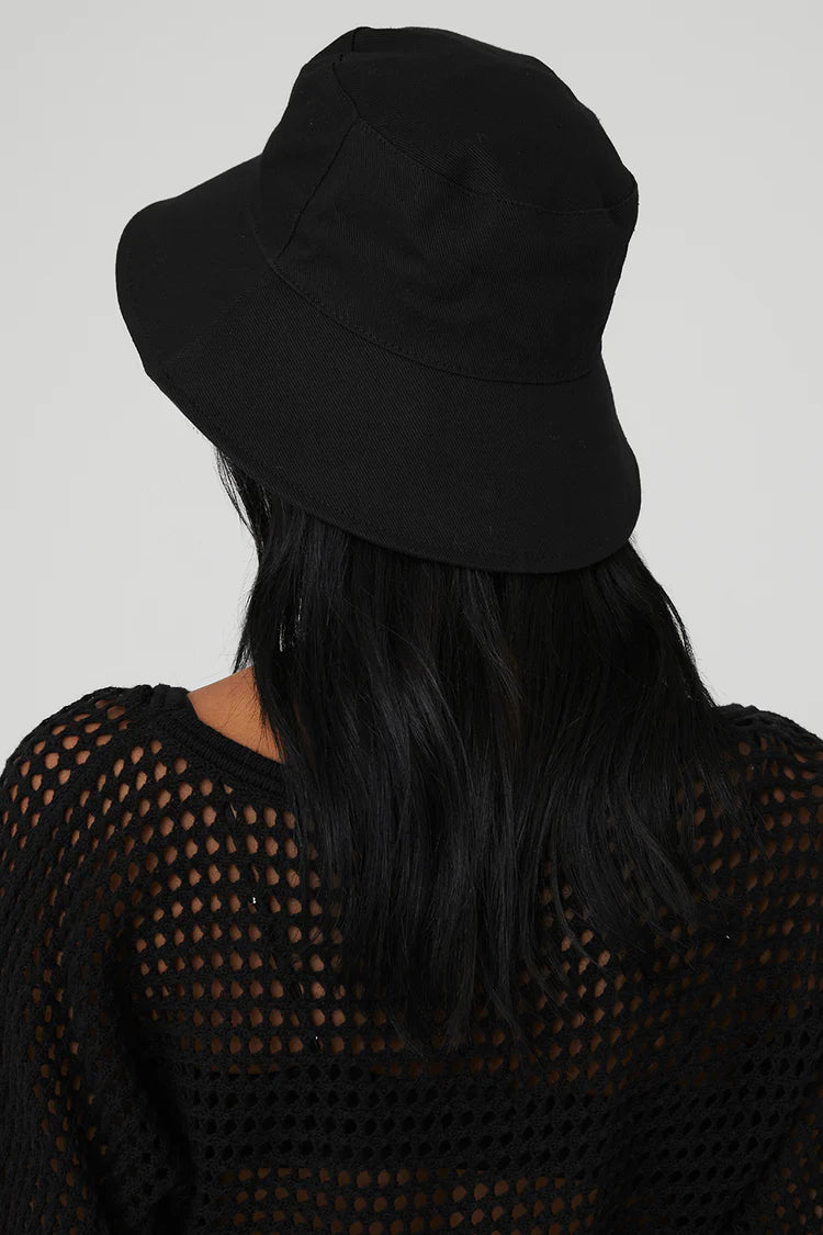 Weekender Bucket Hat - aainie